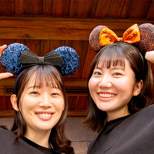 Pre-Order Tokyo Disney Resort 2023 TDR 40th Halloween Headband Spangle Orange Spiderweb